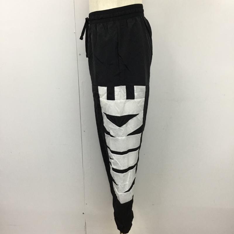 ナイキ NIKE ボトムス ボトムス CW7352-010 スターティング5 トレーニングパンツ スポーツウェア M ロゴ、文字 黒 / ブラック / X 白 / ホワイト / メンズ USED 古着 中古 10119751
