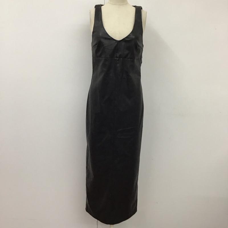 ザラ ZARA ワンピース ロングスカート 8457 560 800 フェイクレザー ジャンパースカート S 無地 黒 / ブラック / レディース USED 古着 中古 10118792