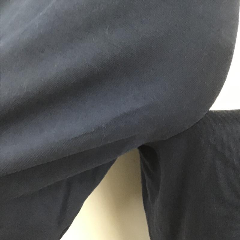 アルマーニエクスチェンジ A/X ARMANIEXCHANGE カットソー 長袖 3gztvf z8m9z 長袖カットソー プリントTシャツ クルーネックカットソー XL ロゴ、文字 紺 / ネイビー / メンズ USED 古着 中古 10106236