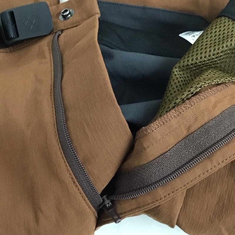 モンベル mont-bell パンツ ワークパンツ、ペインターパンツ 1105683 ガイドパンツライト ワイドパンツ ストレッチパンツ XS 無地 黒 / ブラック / X 茶 / ブラウン / メンズ USED 古着 中古 10129842