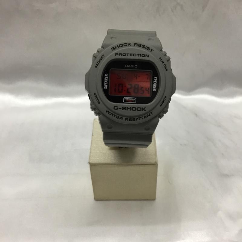 ジーショック G-SHOCK 腕時計 デジタル DW-5700SF Sneaker Freaker STANCE ロゴ、文字 灰 / グレー / X 赤 / レッド / メンズ USED 古着 中古 10109242