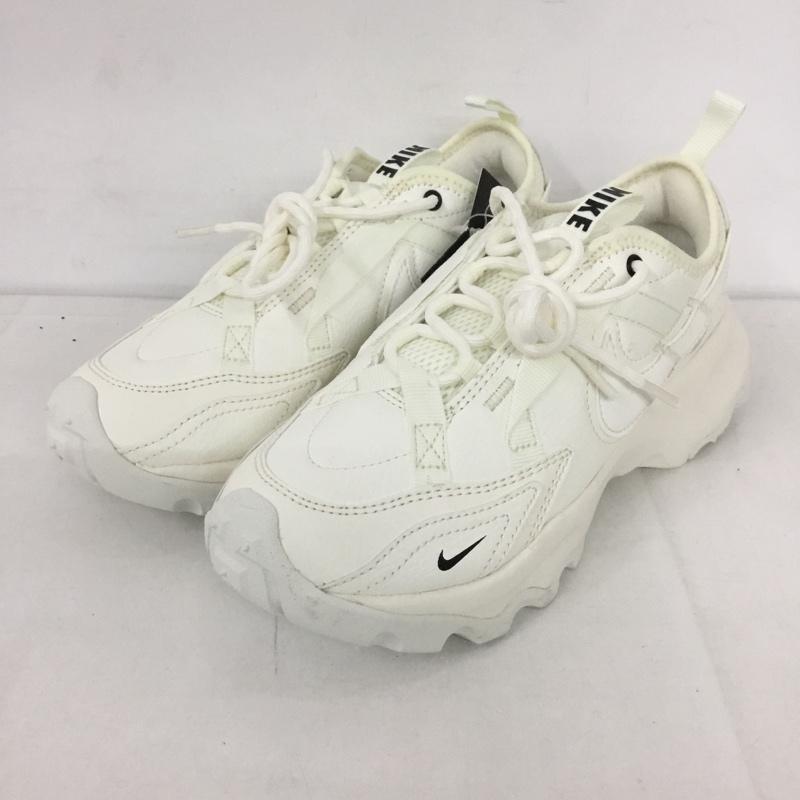 ナイキ NIKE スニーカー スニーカー DD9682-100 W TC 7900 23cm 23.0cm ロゴ、文字 白 / ホワイト / レディース USED 古着 中古 10127528