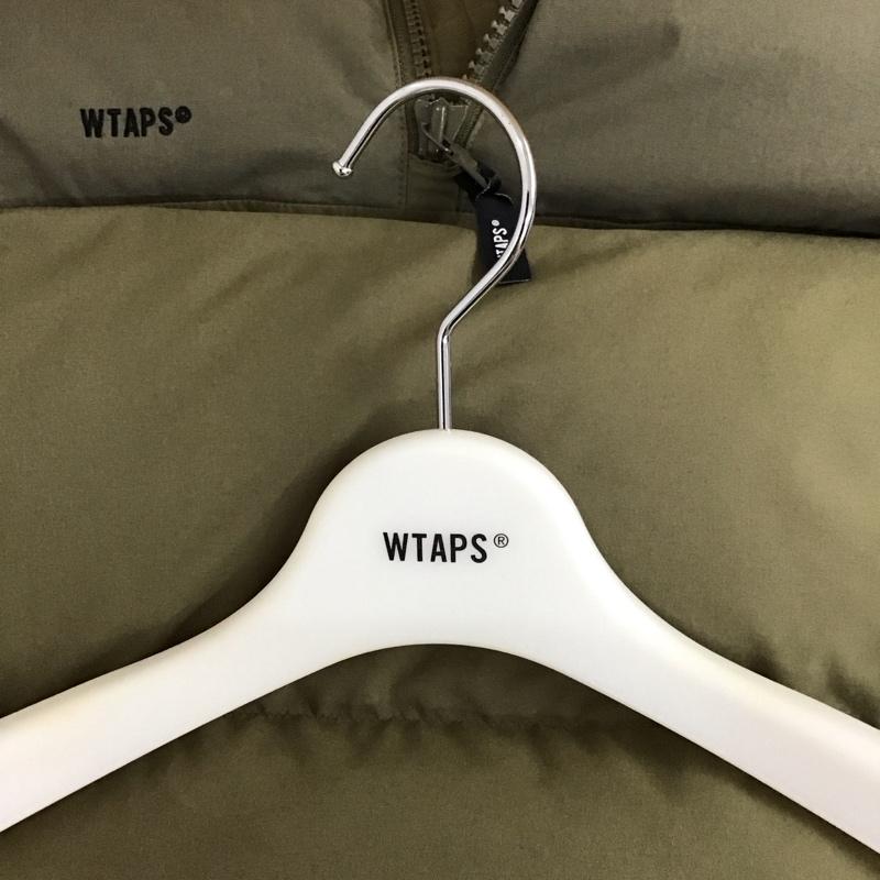 ダブルタップス WTAPS ジャケット、上着 ジャケット、ブレザー 232brdt-jkm06 23AW TTLPULLOVERJACKET ハーフジップ プルオーバー 中綿ジャケット 2 ロゴ、文字 カーキ / カーキ / メンズ USED 古着 中古 10119120