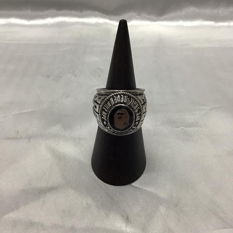 アベイシングエイプ A BATHING APE アクセサリー 指輪 BAPE COLLEGE RING APE HEAD 22号 銀 / シルバー / メンズ USED 古着 中古 10116985