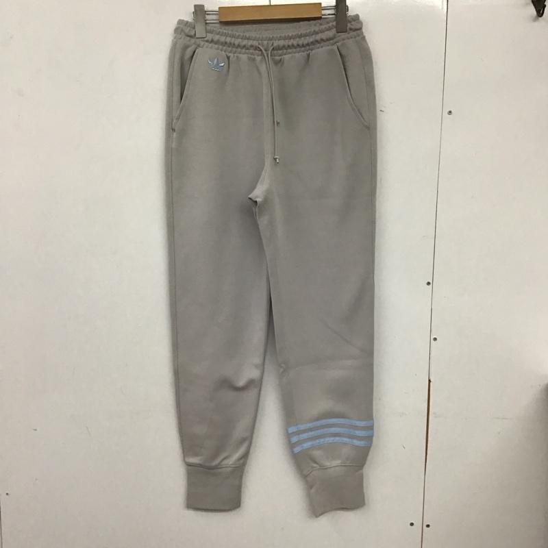 アディダス adidas パンツ ワークパンツ、ペインターパンツ hs1521 スウェットパンツ ワイドパンツ ジャージ M ロゴ、文字 灰 / グレー / メンズ USED 古着 中古 10134710