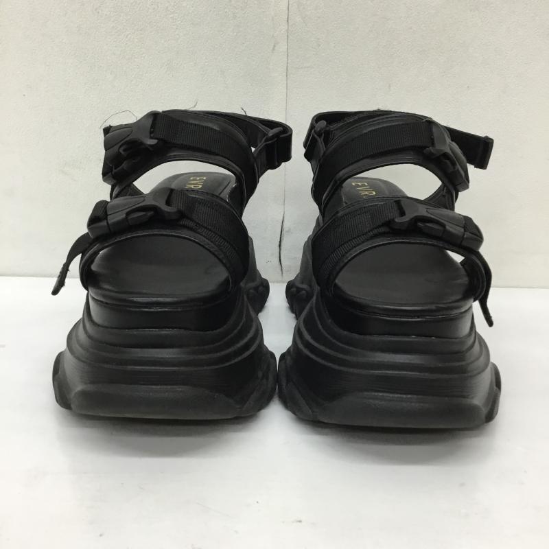 エヴリス EVRIS カジュアルシューズ カジュアルシューズ 厚底サンダル 無地 黒 / ブラック / レディース USED 古着 中古 10133782