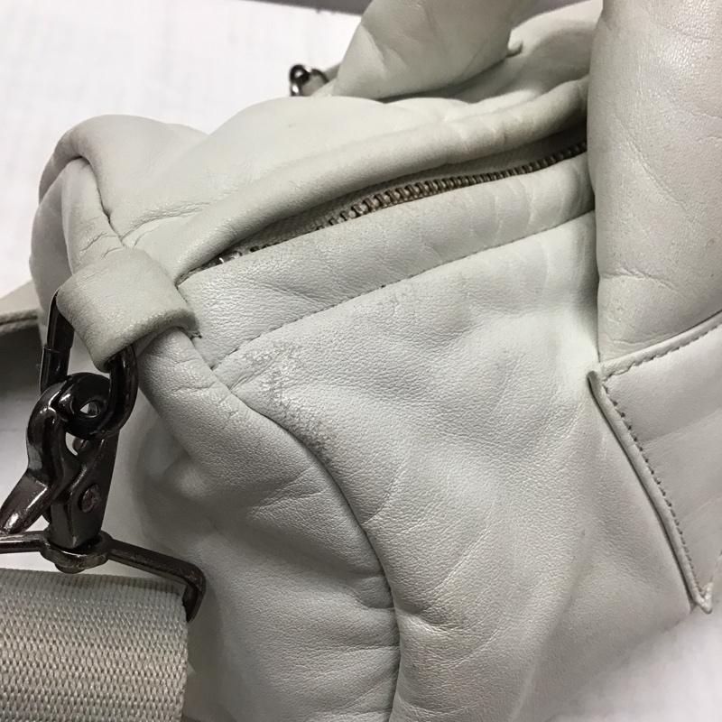 ヴィヴィアンウエストウッド Vivienne Westwood ショルダーバッグ ショルダーバッグ パンチング 白 / ホワイト / レディース USED 古着 中古 10118880