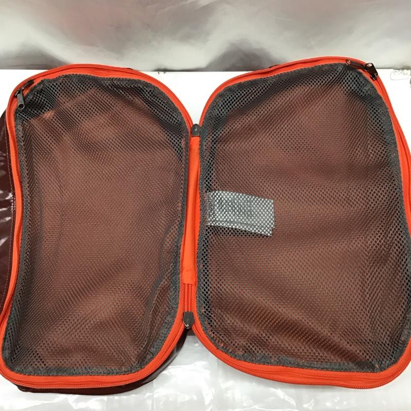 パタゴニア patagonia バッグ バッグ STY49370FA16 ブラックホール キューブ ポーチ ロゴ、文字 ボルドー / ボルドー / メンズ USED 古着 中古 10118885