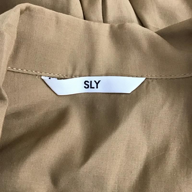 スライ SLY シャツ、ブラウス 半袖 030bsm30-7300 2 無地 ベージュ / ベージュ / レディース USED 古着 中古 10119881
