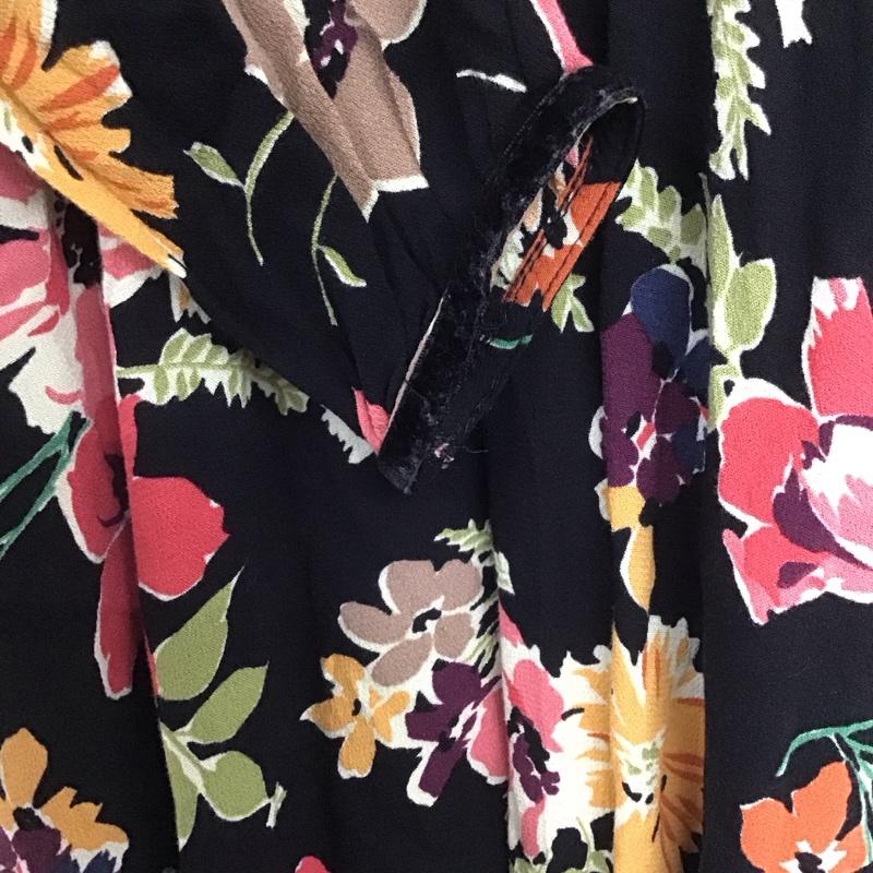 ザラ ZARA ワンピース ロングスカート Vネック 長袖 XS 花柄 マルチカラー / マルチカラー / レディース USED 古着 中古 10138637