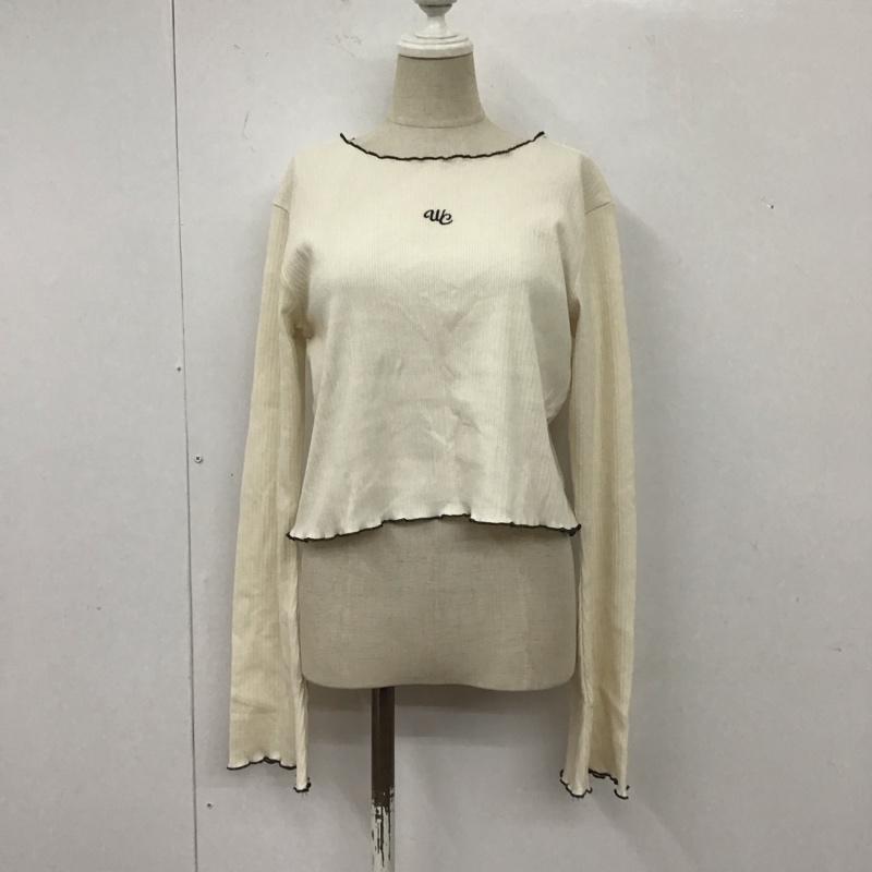 ダブルクローゼット w closet カットソー 長袖 356003 刺繍入りフレアスリーブプルオーバー FREE ロゴ、文字 オフホワイト / オフホワイト / X 黒 / ブラック /  レディース USED 古着 中古 10108410