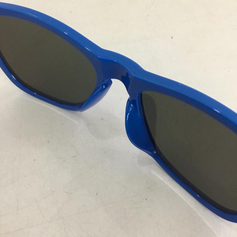 オークリー OAKLEY めがね・サングラス サングラス OO9245-B354 フロッグスキン Frogskins ミラーレンズ ロゴ、文字 青 / ブルー / メンズ USED 古着 中古 10134619