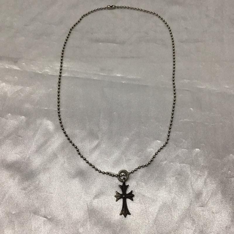 クロムハーツ CHROME HEARTS アクセサリー ネックレス、ペンダント TINY CH CROSS ロゴ、文字 銀 / シルバー / メンズ USED 古着 中古 10116451
