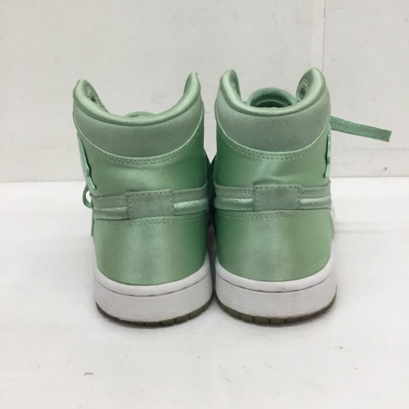 ナイキ NIKE スニーカー スニーカー AO1847-345 WMNS AIR JORDAN 1 RET HIGH SOH 23.5cm ロゴ、文字 薄緑 / ライトグリーン / レディース USED 古着 中古 10129682