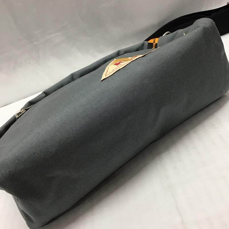 ケルティ KELTY ショルダーバッグ ショルダーバッグ ラウンド ロゴ、文字 灰 / グレー / メンズ USED 古着 中古 10115444