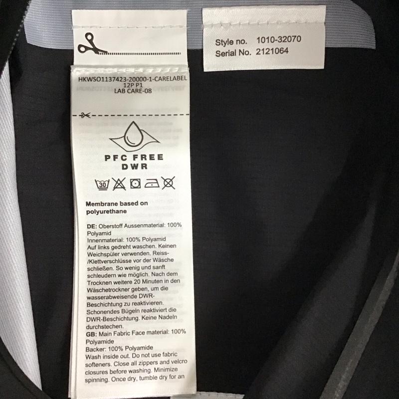 マムート Mammut ジャケット、上着 ジャケット、ブレザー 1010-32070 マサオライト2.0HSフードジャケット ジップアップジャケット M ロゴ、文字 黒 / ブラック / メンズ USED 古着 中古 10131380