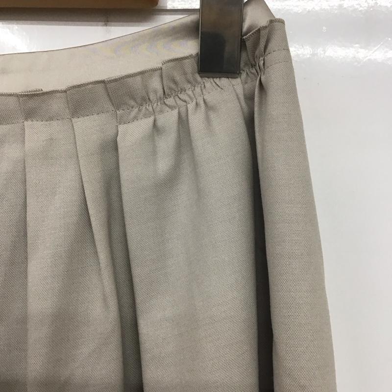 インディヴィ INDIVI スカート ひざ丈スカート プリーツ 38 無地 灰 / グレー / レディース USED 古着 中古 10138952