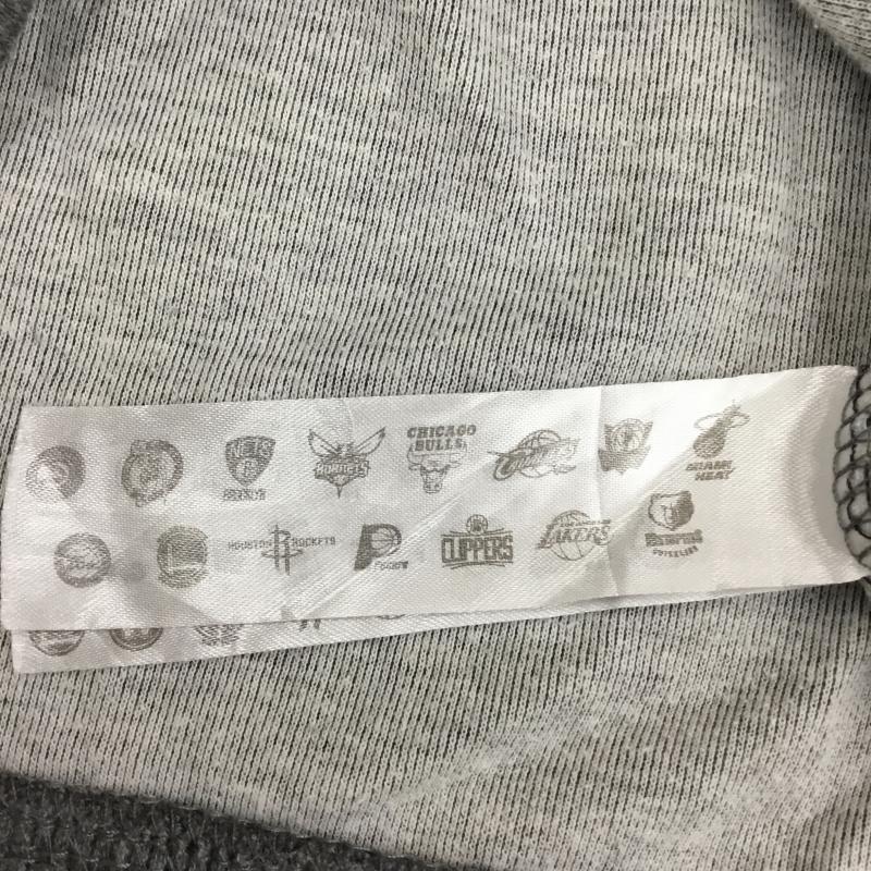 エヌビーエー NBA パーカー 長袖 ジップパーカー XL ロゴ、文字 灰 / グレー / メンズ USED 古着 中古 10136208