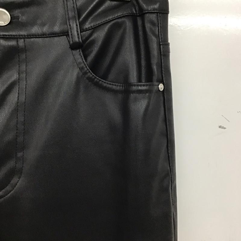 ザラ ZARA ボトムス ボトムス 4387 278 800 フェイクレザーパンツ ロゴ、文字 黒 / ブラック / レディース USED 古着 中古 10138569