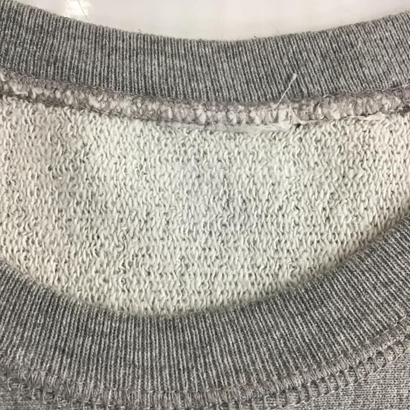 アンディフィーテッド UNDEFEATED トレーナー 長袖 長袖スウェット クルーネックトレーナー リブスウェット XXL ロゴ、文字 灰 / グレー / メンズ USED 古着 中古 10105591