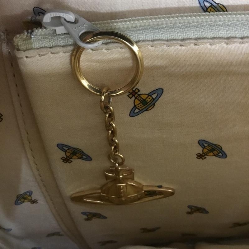 ヴィヴィアンウエストウッド Vivienne Westwood トートバッグ トートバッグ ブリーフケース ビジネスバッグ ワンポイント 黒 / ブラック / レディース USED 古着 中古 10133198