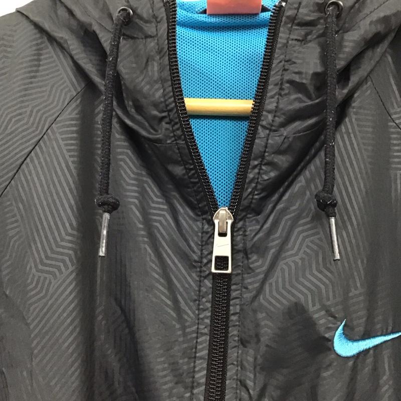 ナイキ NIKE ジャケット、上着 ジャンパー、ブルゾン ジップアップパーカージャケット アウター ナイロンジャケット M ロゴ、文字 黒 / ブラック / メンズ USED 古着 中古 10136827
