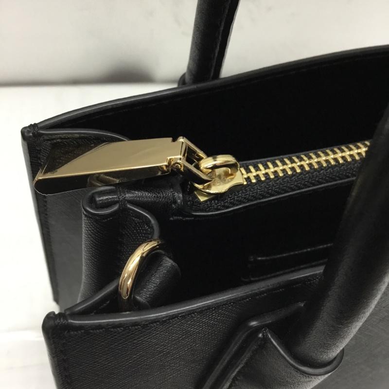 マイケルコース MICHAEL KORS ハンドバッグ ハンドバッグ 30S0GM9M6L 2WAY ショルダーバッグ ロゴ、文字 黒 / ブラック / X 金 / ゴールド / レディース USED 古着 中古 10107879