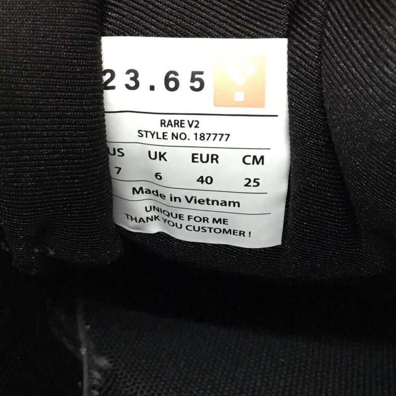 イーシプサムチョンユクオ 23.65 スニーカー スニーカー 187777 RARE V2 25cm ダットスニーカー 箱有 25.0cm ロゴ、文字 黒 / ブラック / レディース USED 古着 中古 10119910