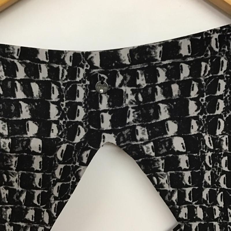 ゲス Guess ワンピース ミニスカート M 総柄 黒 / ブラック /  レディース USED 古着 中古 10131900