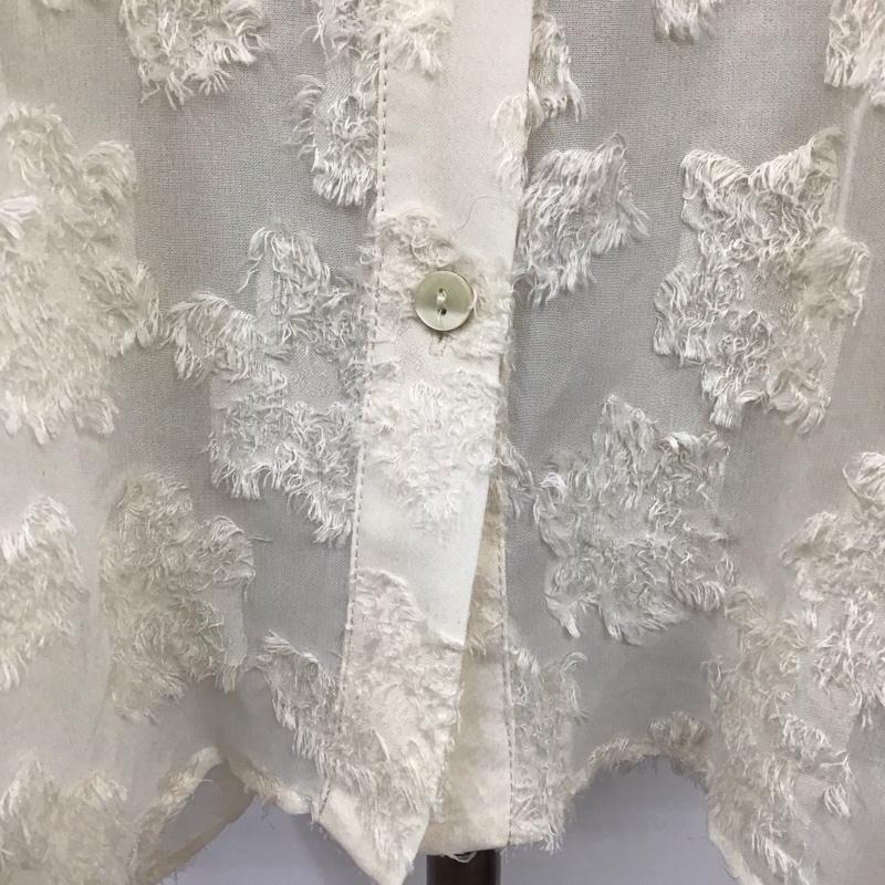 ザラ ZARA シャツ、ブラウス 長袖 長袖シャツ ノーカラーシャツ カジュアルシャツ M 総柄 白 / ホワイト / レディース USED 古着 中古 10110282