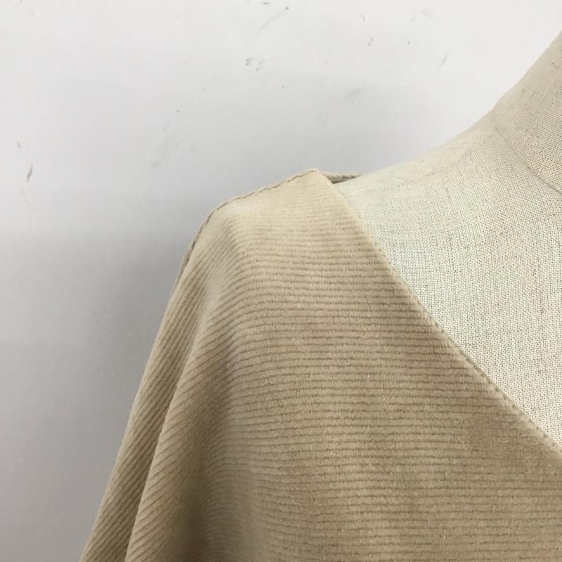 ニコアンド niko and... カットソー 長袖 長袖カットソー Vネックカットソー ロングスリーブカットソー 4 無地 ベージュ / ベージュ / レディース USED 古着 中古 10121649