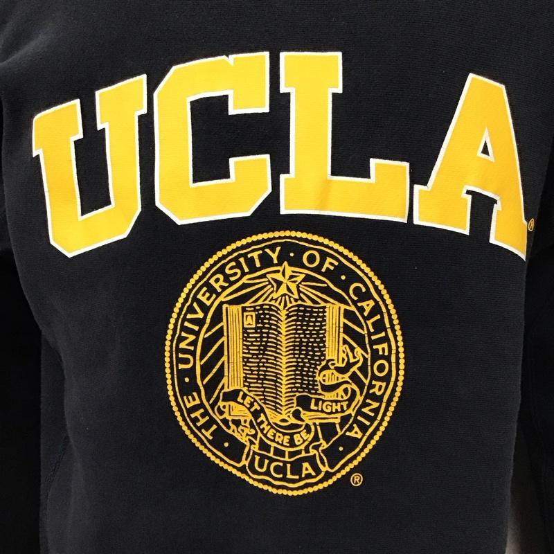 チャンピオン Champion トレーナー 長袖 UCLA カレッジプリント スウェット 裏起毛 XL ロゴ、文字 紺 / ネイビー /  メンズ USED 古着 中古 10118763