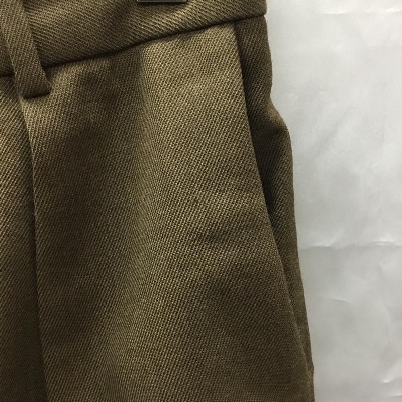 マーカウェア markaware パンツ スラックス スラックスパンツ ワイドパンツ カジュアルパンツ センタータックパンツ 2 無地 茶 / ブラウン / メンズ USED 古着 中古 10118651