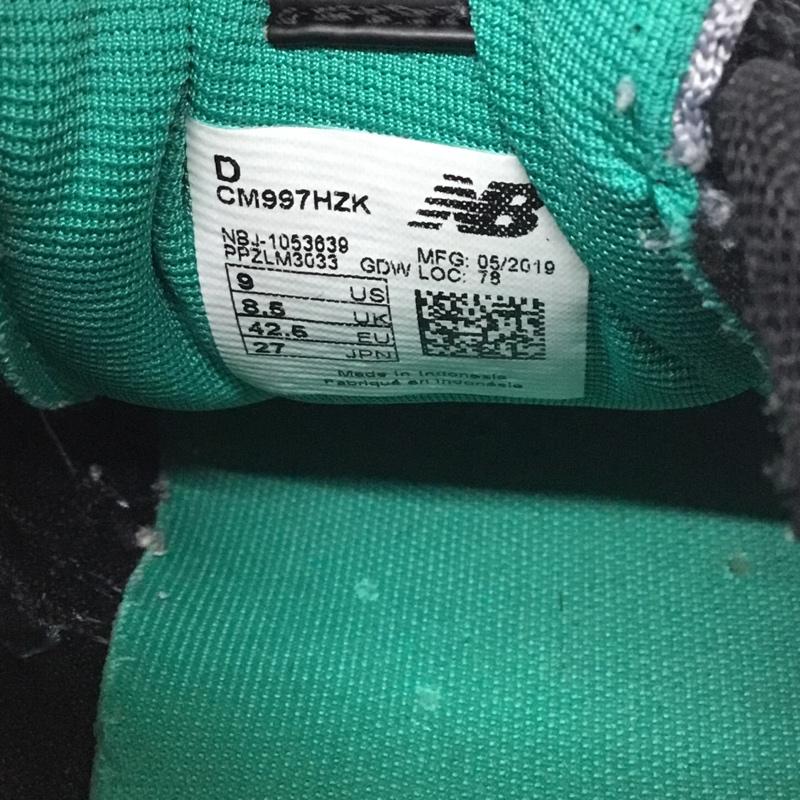 ニューバランス New Balance スニーカー スニーカー CM997HZK 27cm 27.0cm ロゴ、文字 黒 / ブラック / X 灰 / グレー / X 紺 / ネイビー / X 緑 / グリーン / メンズ USED 古着 中古 10114716