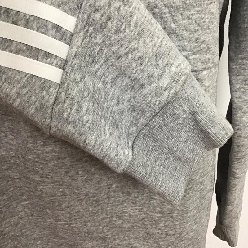 アディダス adidas トレーナー 長袖 GT6349 トレーナー スウェット クルーネック スポーツウェア ロゴ、文字 灰 / グレー / メンズ USED 古着 中古 10109841