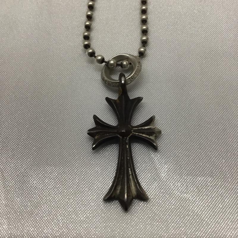 クロムハーツ CHROME HEARTS アクセサリー ネックレス、ペンダント TINY CH CROSS ロゴ、文字 銀 / シルバー / メンズ USED 古着 中古 10116451