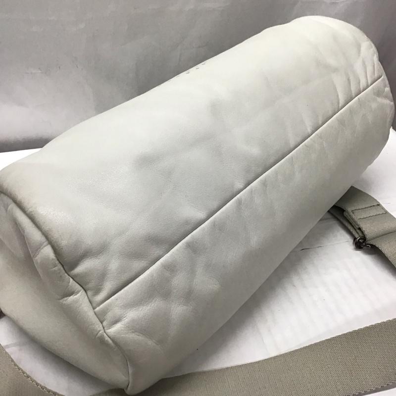 ヴィヴィアンウエストウッド Vivienne Westwood ショルダーバッグ ショルダーバッグ パンチング 白 / ホワイト / レディース USED 古着 中古 10118880