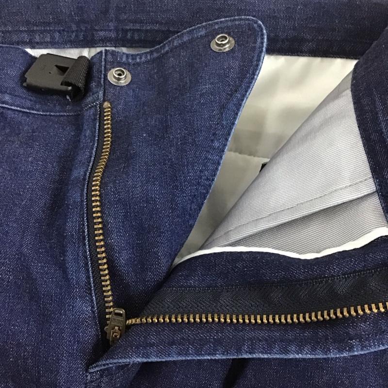 ザノースフェイス THE NORTH FACE パンツ デニム、ジーンズ nb31832 ボトム ワイドパンツ カジュアルパンツ M ロゴ、文字 インディゴ / インディゴ /  メンズ USED 古着 中古 10126317