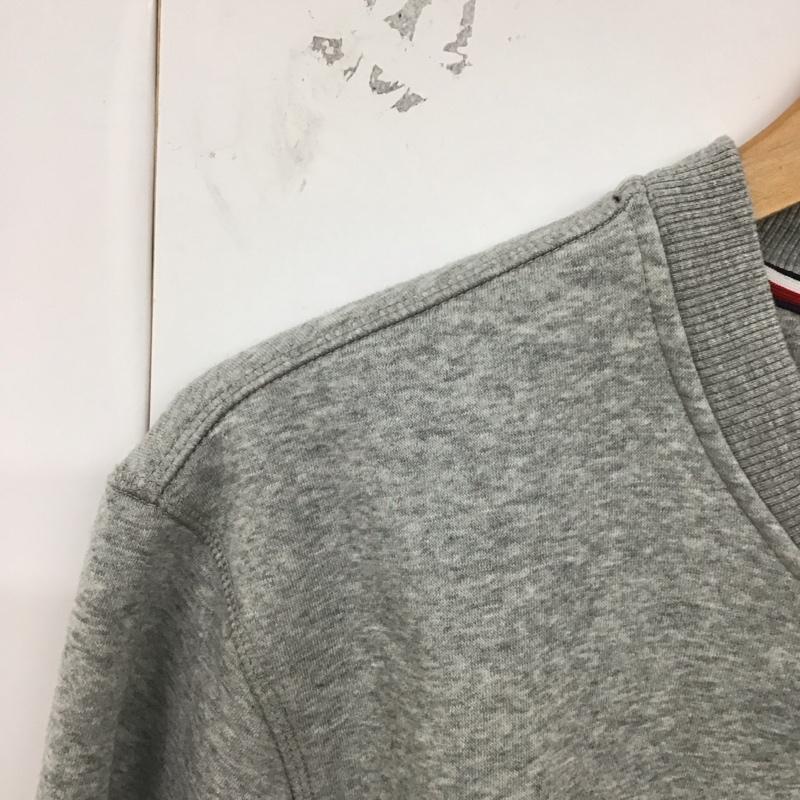 トミーヒルフィガー TOMMY HILFIGER トレーナー 長袖 長袖トレーナー スウェット クルーネック プルオーバー L ロゴ、文字 灰 / グレー / メンズ USED 古着 中古 10129617
