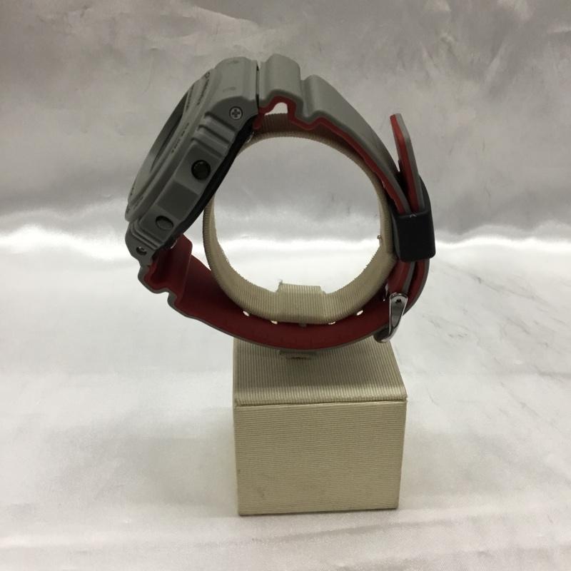 ジーショック G-SHOCK 腕時計 デジタル DW-5700SF Sneaker Freaker STANCE ロゴ、文字 灰 / グレー / X 赤 / レッド / メンズ USED 古着 中古 10109242