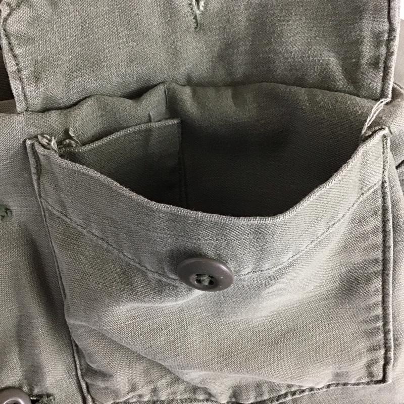 ミリタリー ミリタリー シャツ、ブラウス 半袖 ミリタリーシャツ 長袖シャツ ジャケット 無地 カーキ / カーキ / メンズ USED 古着 中古 10115340