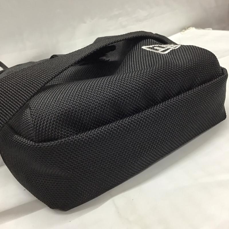 ニューエラ NEW ERA ショルダーバッグ ショルダーバッグ ミニショルダー ロゴ、文字 黒 / ブラック / メンズ USED 古着 中古 10118420