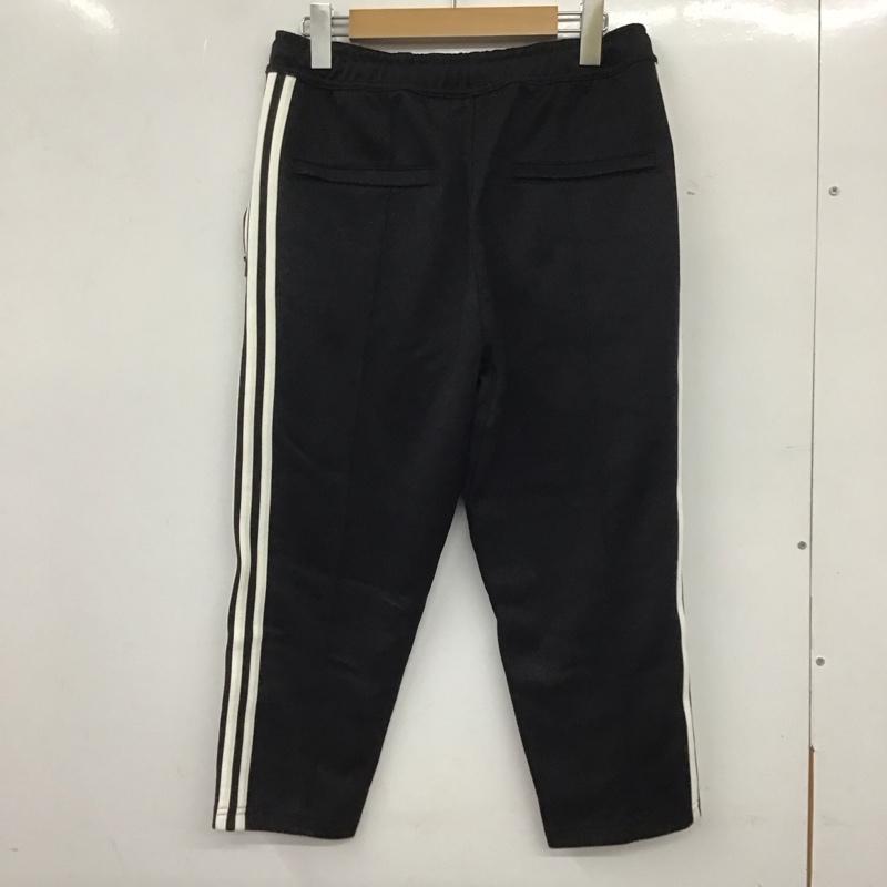 アディダスオリジナルス adidas originals パンツ ショートパンツ bk3632 スーパースターリラックスクロップド ジャージ M ロゴ、文字 黒 / ブラック / メンズ USED 古着 中古 10133302