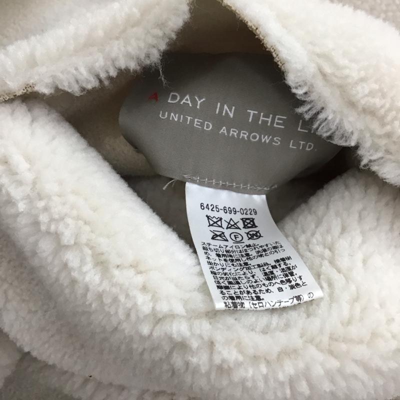 アデイインザライフ ユナイテッドアローズ A day in the life UNITED ARROWS ジャケット、上着 ジャンパー、ブルゾン 6425-699-0229 リバーシブルノーカラーボアコート アウター 無地 ベージュ / ベージュ / レディース USED 古着 中古 10118601