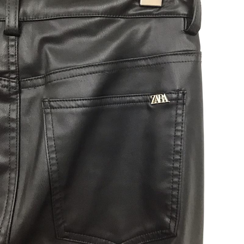 ザラ ZARA ボトムス ボトムス 4387 278 800 フェイクレザーパンツ ロゴ、文字 黒 / ブラック / レディース USED 古着 中古 10138569