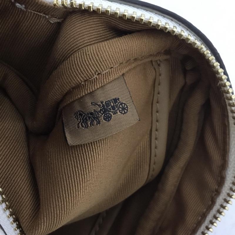 コーチ COACH ポーチ ポーチ リップ柄 ラウンドファスナー 総柄 マルチカラー / マルチカラー / レディース USED 古着 中古 10138843