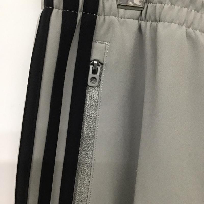 アディダス adidas パンツ ワークパンツ、ペインターパンツ ジャージパンツ ワイドパンツ カジュアルパンツ XL ロゴ、文字 灰 / グレー / メンズ USED 古着 中古 10132604