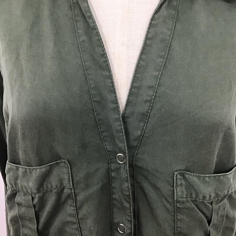 ザラ ZARA シャツ、ブラウス 長袖 長袖シャツ 無地シャツ カラーシャツ ミリタリーシャツ M 無地 カーキ / カーキ / レディース USED 古着 中古 10126498