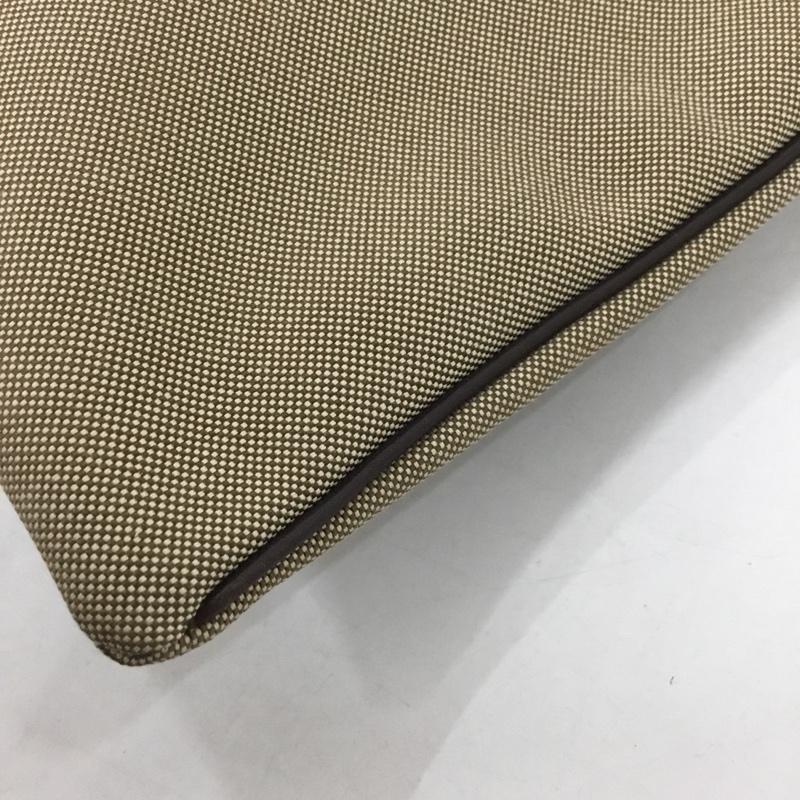プラダ PRADA クラッチバッグ、パーティバッグ クラッチバッグ、パーティバッグ 2N1283 ロゴ、文字 ベージュ / ベージュ / レディース USED 古着 中古 10132611