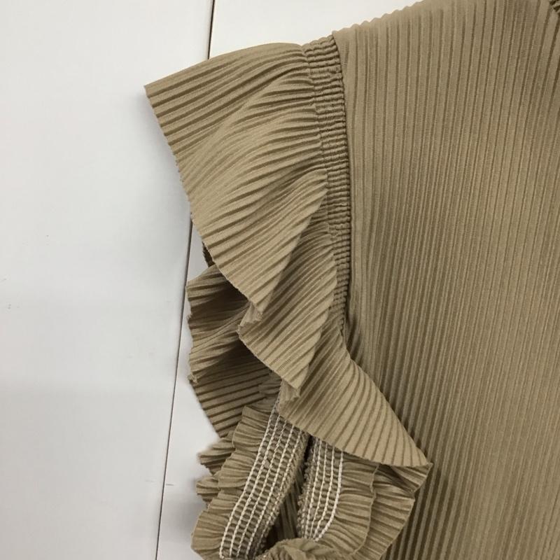 ザラ ZARA カットソー 半袖 5039/160/737 プリーツフリルノースリーブカットソー M 無地 ベージュ / ベージュ / レディース USED 古着 中古 10131179